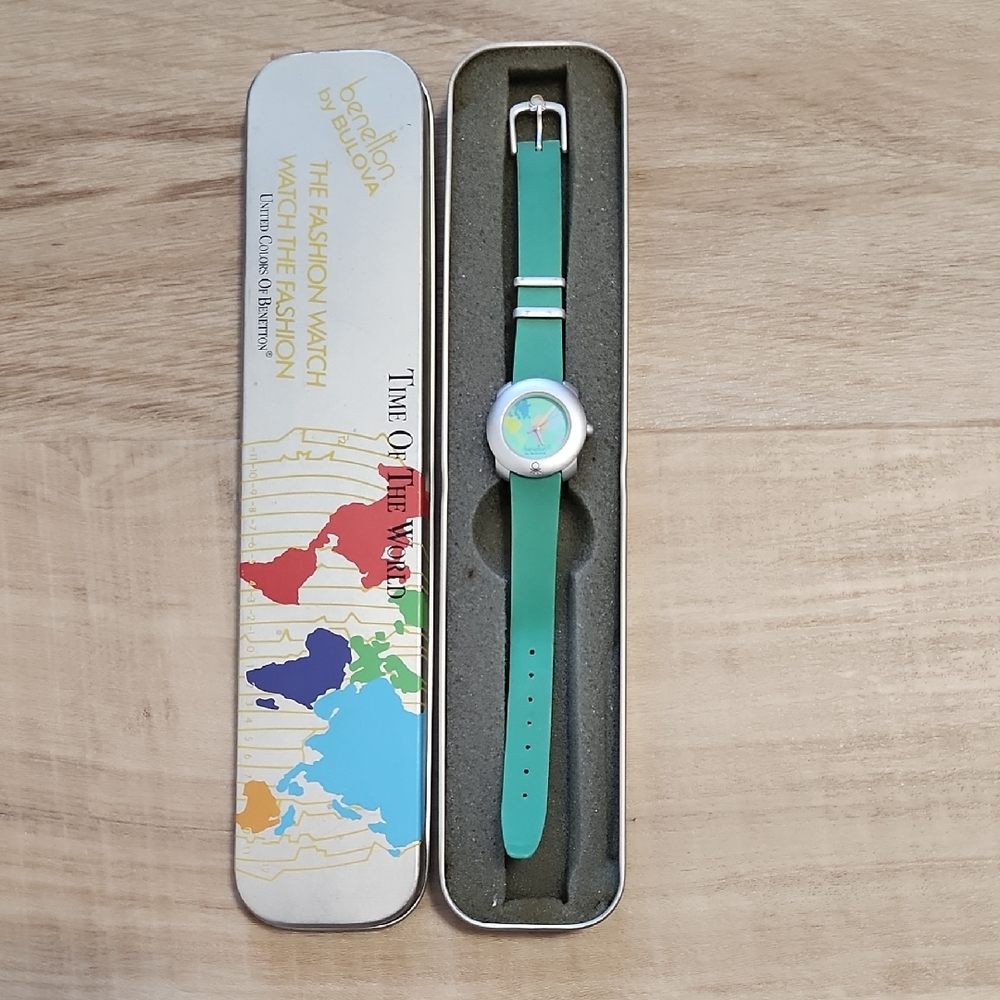 Vintage 1980s Beneton Time of The World Watch